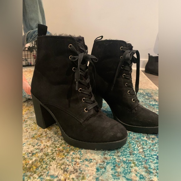 Lace up faux fur lined suede booties - Picture 3 of 4